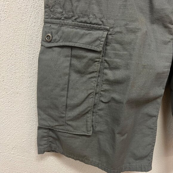 Men's Levi's Gray Cargo Shorts Size W38 - Picture 3 of 9